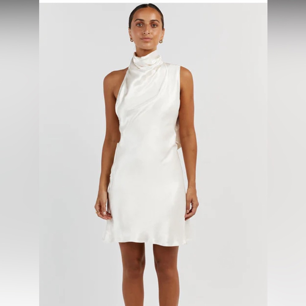 DISSH white silk/satin mini dress with open back. Size small. Original tag.